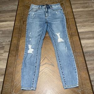 Judy Blue Distressed Skinny Jeans
